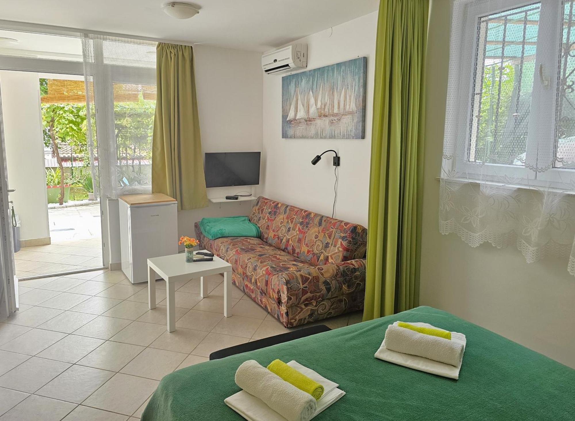 Apartments Crikvenica Megan 1 Exterior photo
